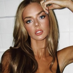 фотография Самара Уивинг