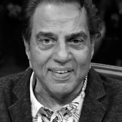 фотография Дхармендра