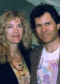 Эй Мартинес и Лесли Брайанс