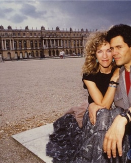 Эй Мартинес и Лесли Брайанс