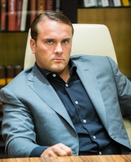 Антон Петров