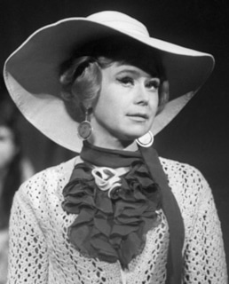 Светлана Немоляева