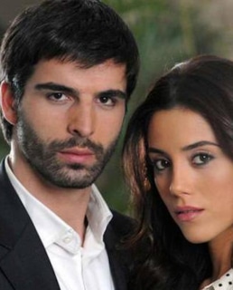 Мехмет Акиф Алакурт и Джансу Дере