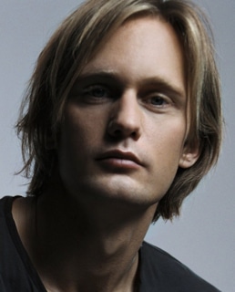 Глаза Александра Скарсгарда