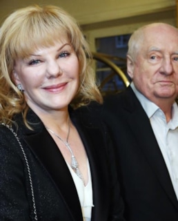 Александра Захарова отцом