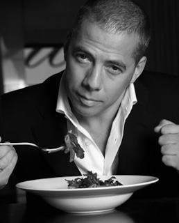 Аркадий Новиков