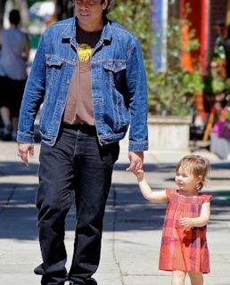 Бенисио Дель Торо с дочерью