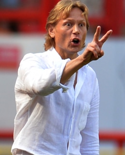 Валерий Карпин