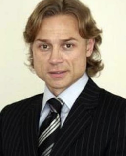 Валерий Карпин