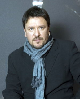 Антон Деров