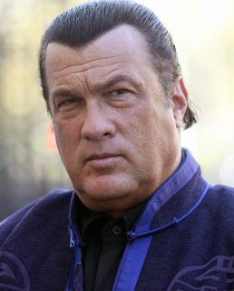 Стивен Сигал