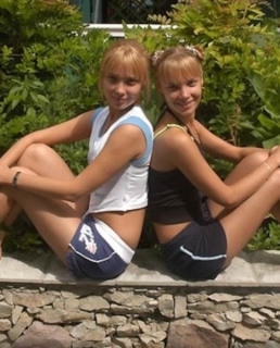 Ольга Арнтгольц с сестрой