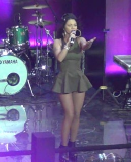 Певица Бьянка на сцене