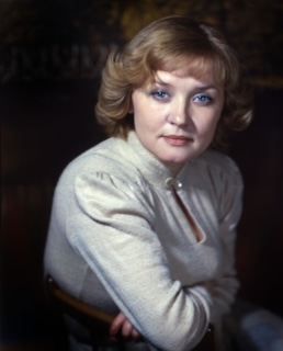 Вера Алентова