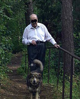 Эдуард Асадов