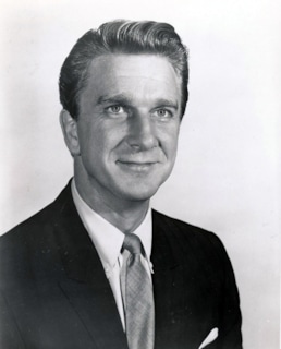 Лесли Нильсен