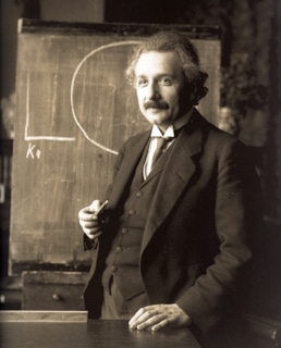 Альберт Эйнштейн