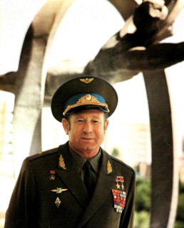 Алексей Леонов