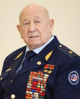 Алексей Леонов