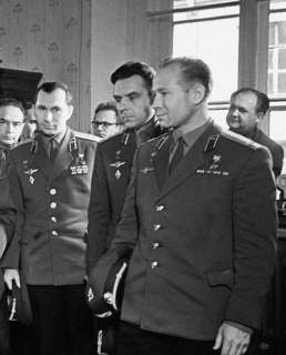 Павел Беляев, Владимир Комаров, Алексей Леонов