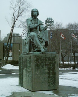 Памятник Николаю Копернику  в Монреале