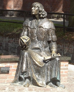 Памятник Николаю Копернику  в Ольштыне