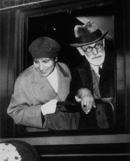 Зигмунд Фрейд с дочерью Анной