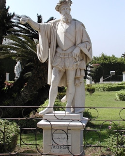 Памятник Васко да Гама