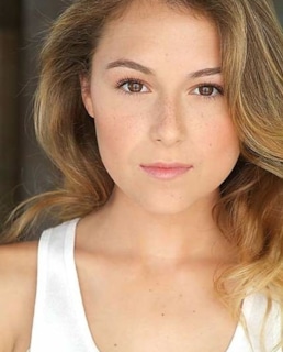 Алекса Вега