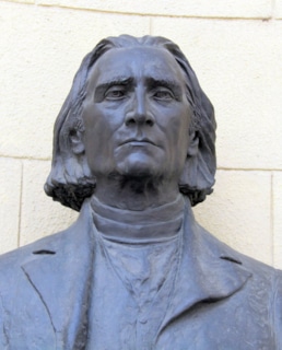 Памятник Ференцу Листу