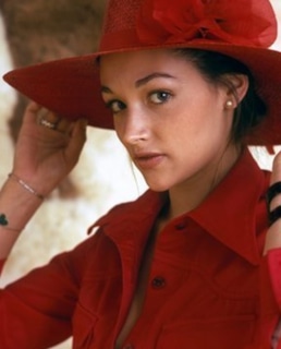 Оливия Хасси