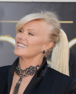 Деборра-Ли Фернесс