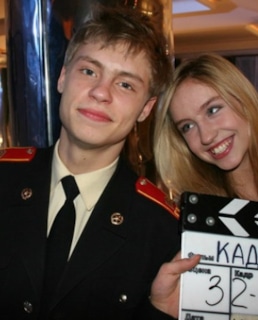 Александр Головин и Линда Табагари на съемках сериала «Кадетство»