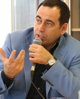 Роман Авдеев