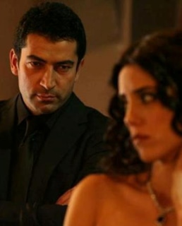 Кенан Имирзалыоглу в сериале «Эзель»