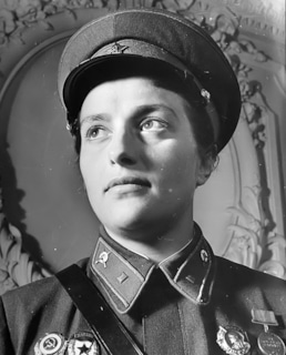 Людмила Павличенко