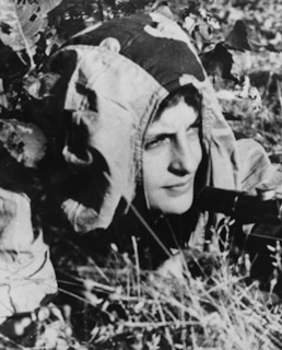 Людмила Павличенко