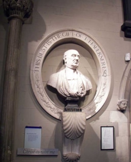 Бюст Джонатана Свифта