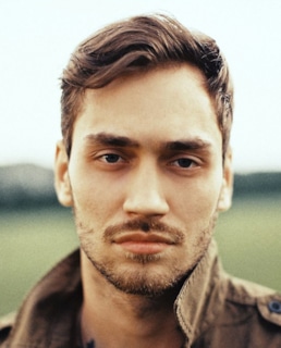 Рожден Ануси