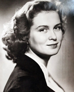 Изольда Извицкая