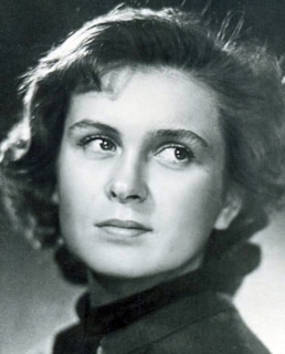 Изольда Извицкая