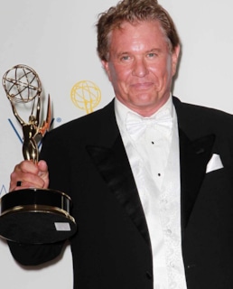 Том Беренджер