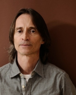 Роберт Карлайл