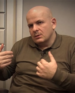 Олесь Бузина