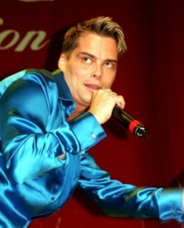 Боссон на сцене