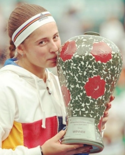 Елена Остапенко