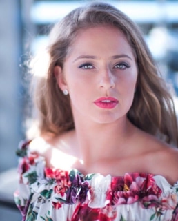 Елена Остапенко