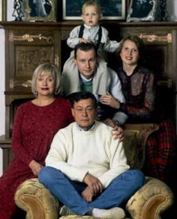 Андрей Караченцов с семьей