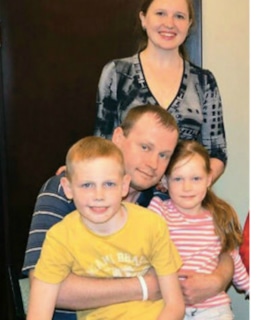 Андрей Караченцов с семьей