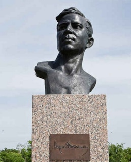 Памятник Мусе Джалилю